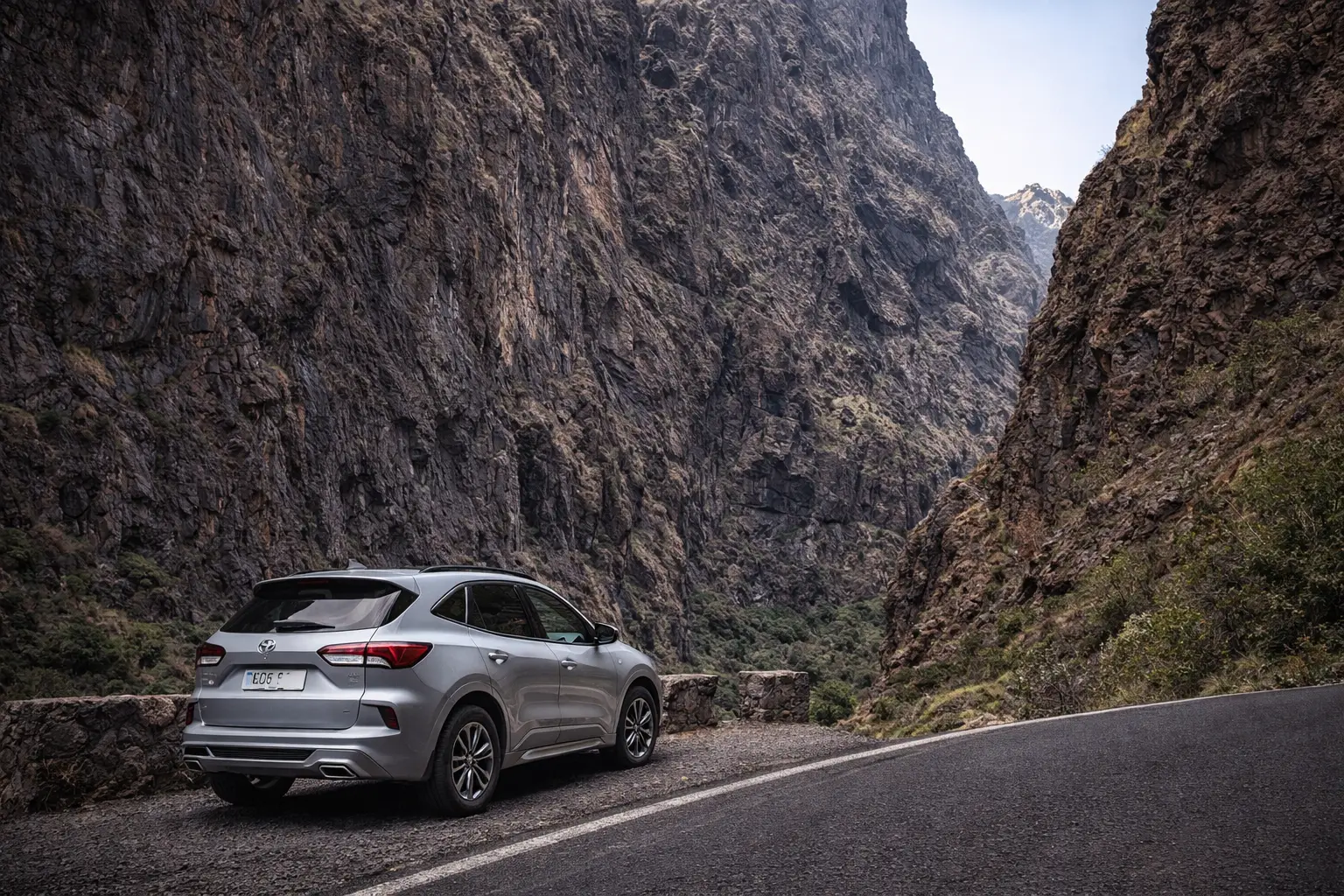 Ruta de montaña en Tenerife con coche de alquiler
